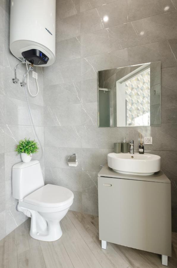 New Apartment Near Railway Station 1A Kiev Bagian luar foto