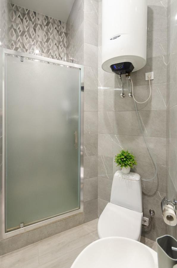 New Apartment Near Railway Station 1A Kiev Bagian luar foto